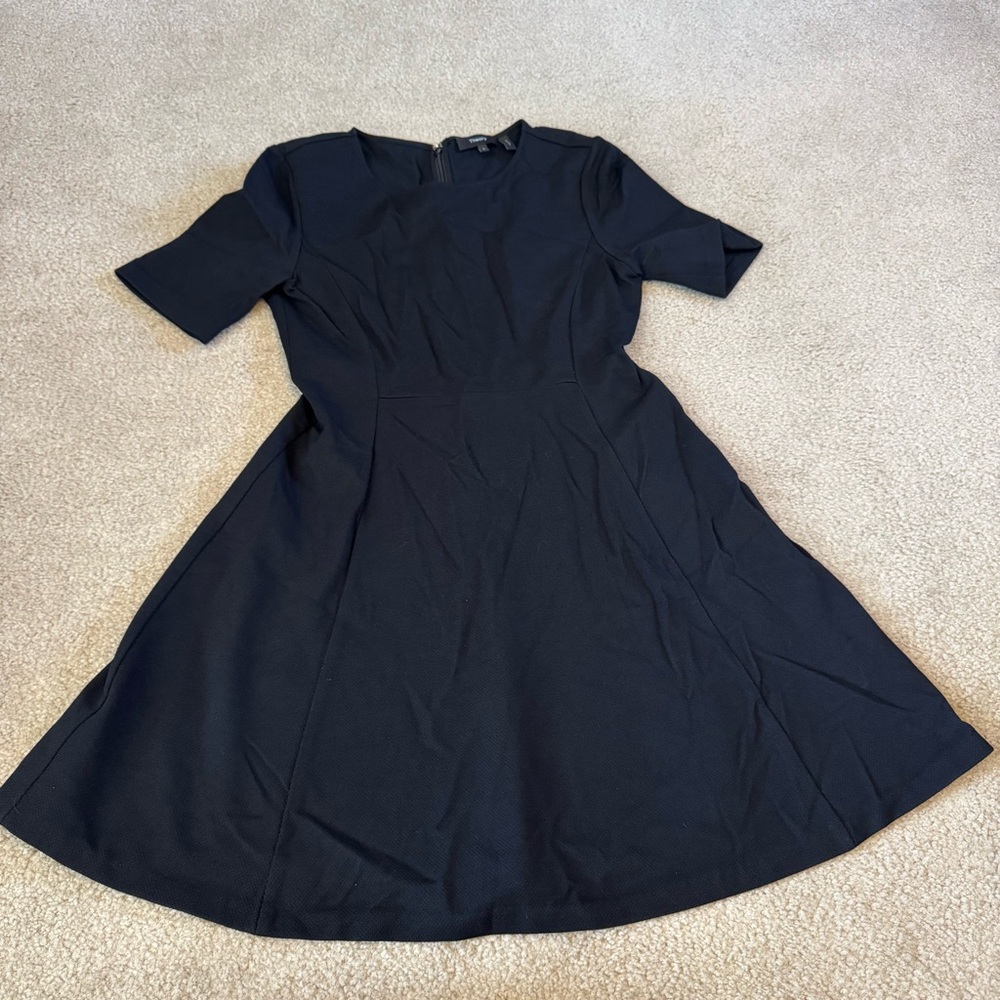 Theory Black Short Sleeve Crepe Zipper Back Mini Skater Dress